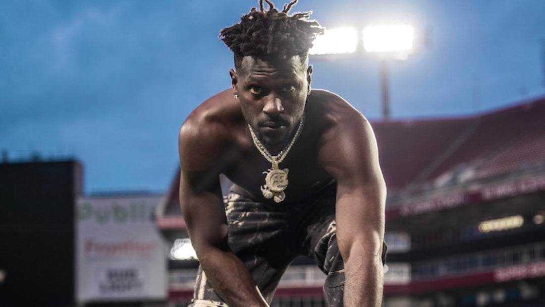 Antonio Brown Says Watching Him Play Is Like "Watching Jesus Perform" - Daily Athlete